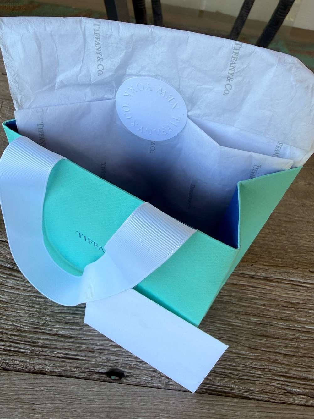 Tiffany & Co. Robin's Egg Blue Gift Bag with White Card & Tissue Paper - Picture 3 of 4